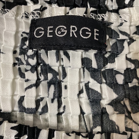 George satin black/white tank top - Size medium - Picture 5 of 9